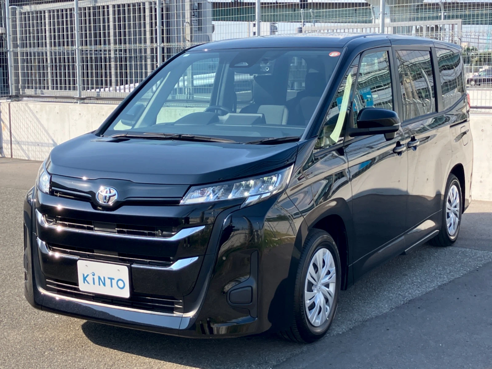 ノア X GAS 2.0L 2WD(7人)