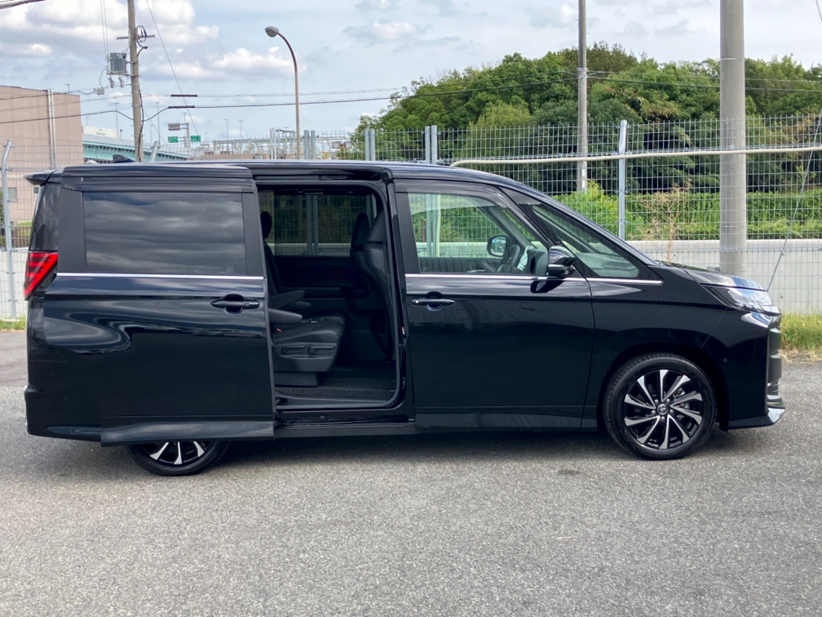 車両の画像