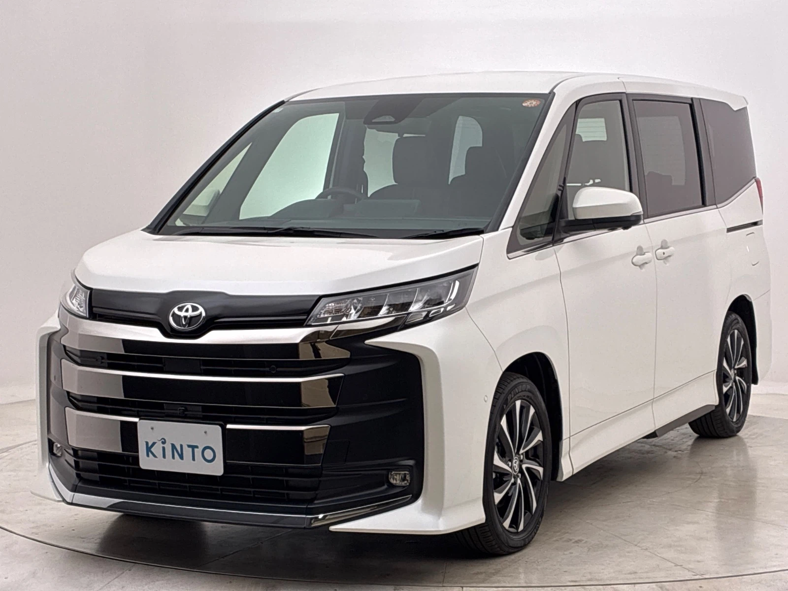 ノア S-Z GAS 2.0L 2WD(7人)