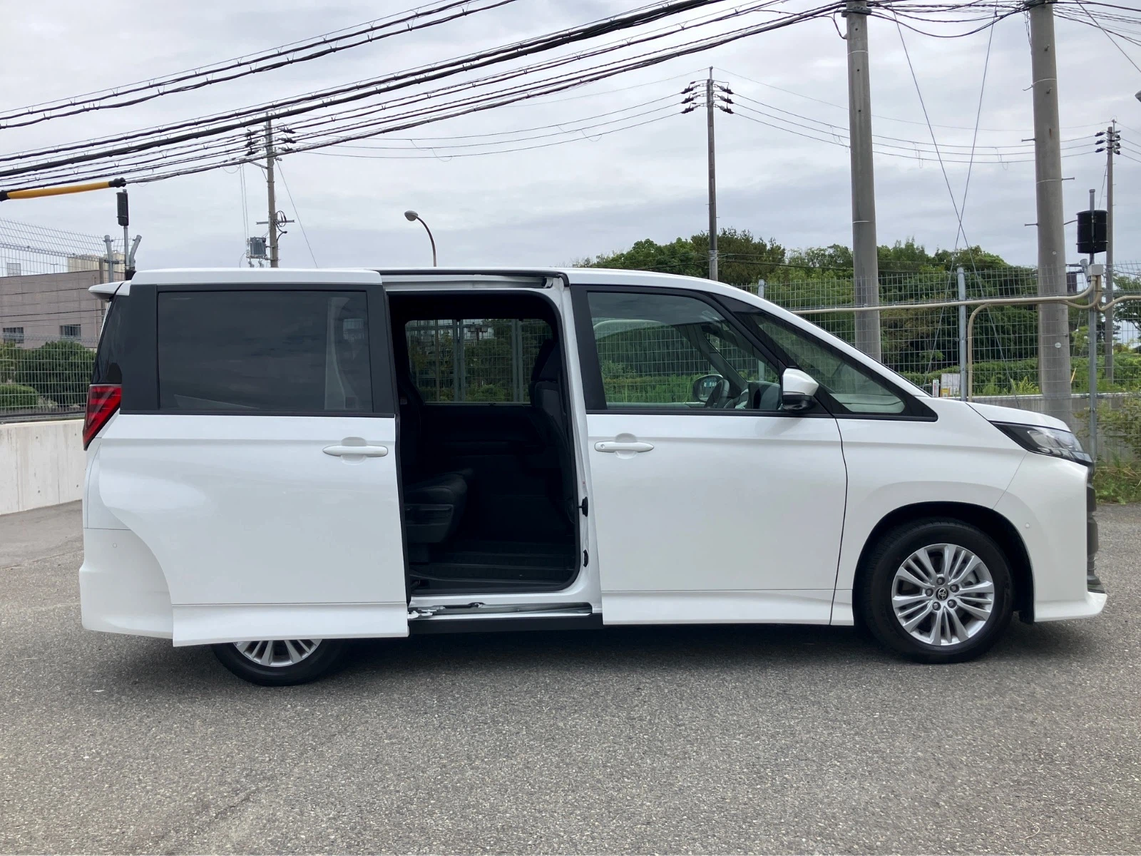 車両の画像