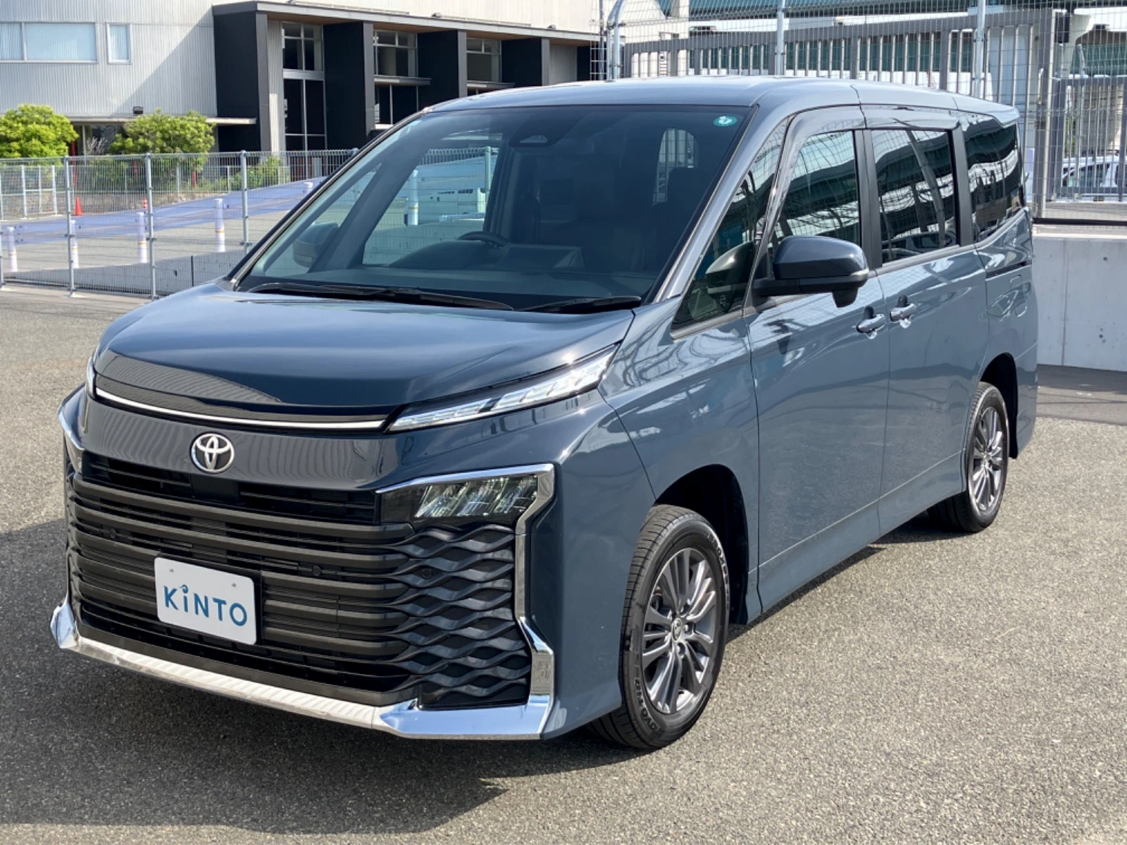ヴォクシー S-G GAS 2.0L 4WD(7人)