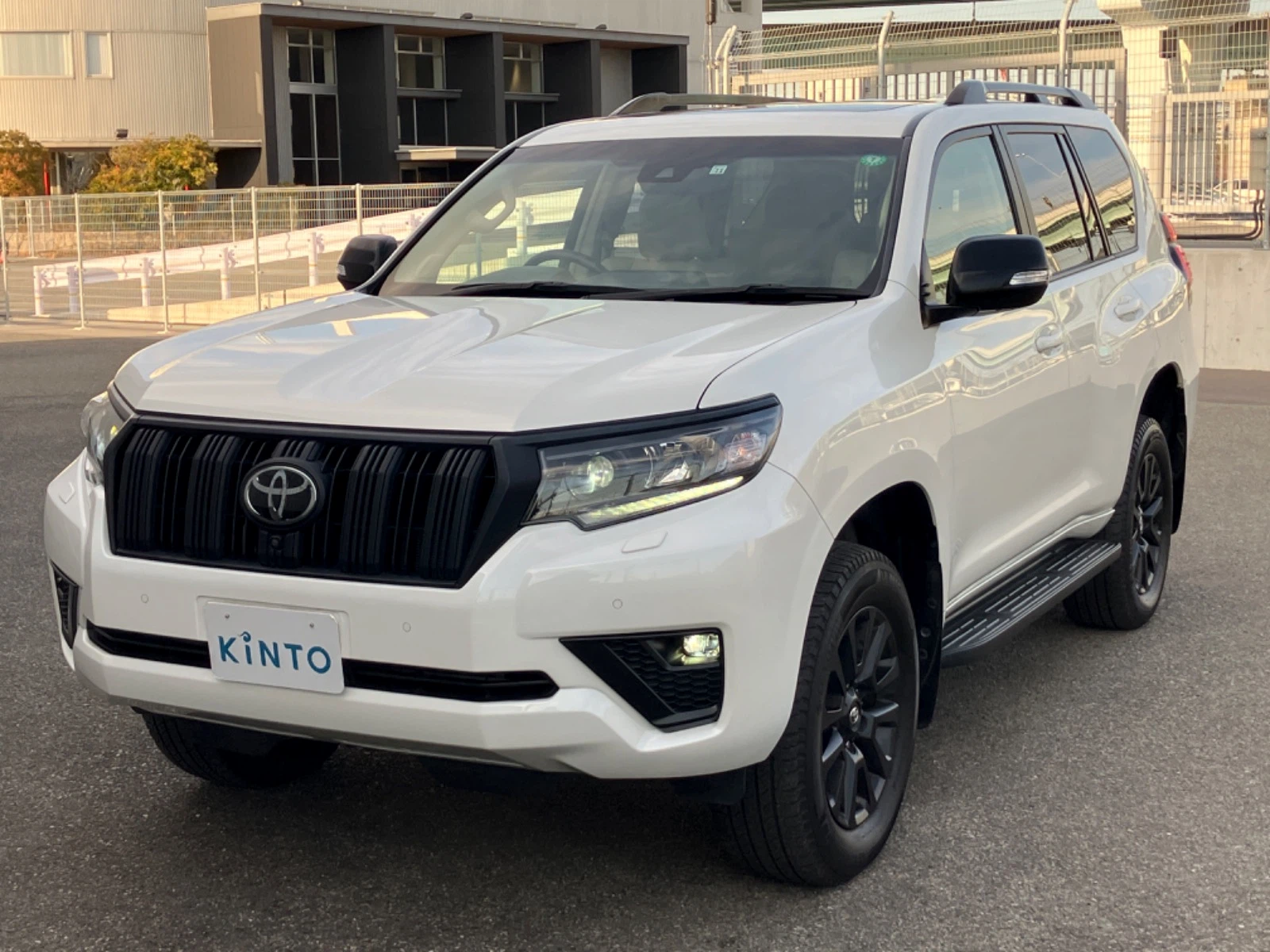 ランドクルーザー プラド TX"Lパッケージ･Matt Black Edition" GAS 2.7L 4WD(7人乗り) ガソリン