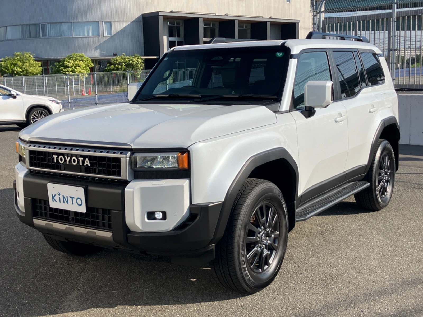 ランドクルーザー VX GAS 2.7L 4WD(7人)