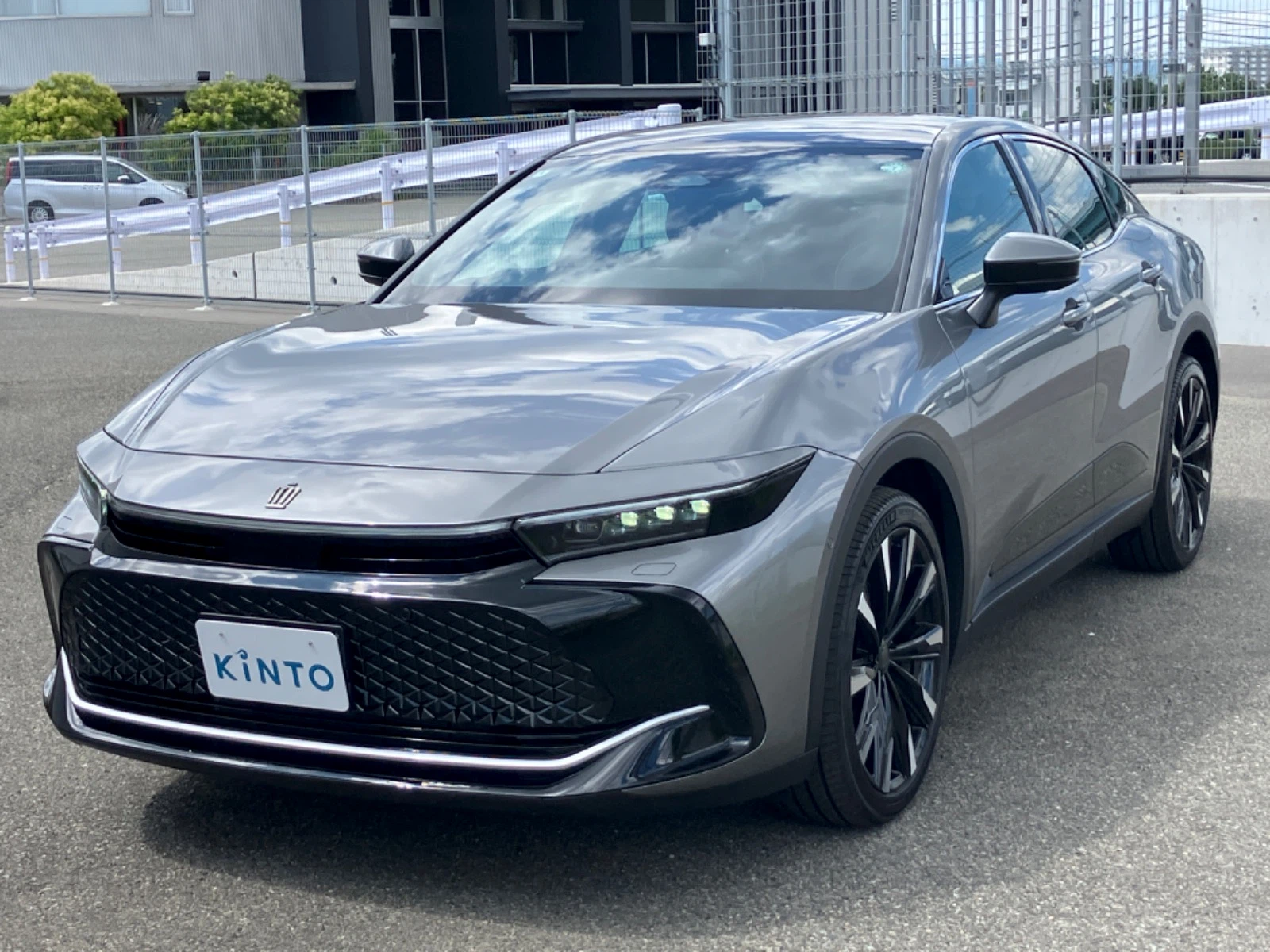 クラウン CROSSOVER RS HEV 2.4L+ターボ 4WD(5人)