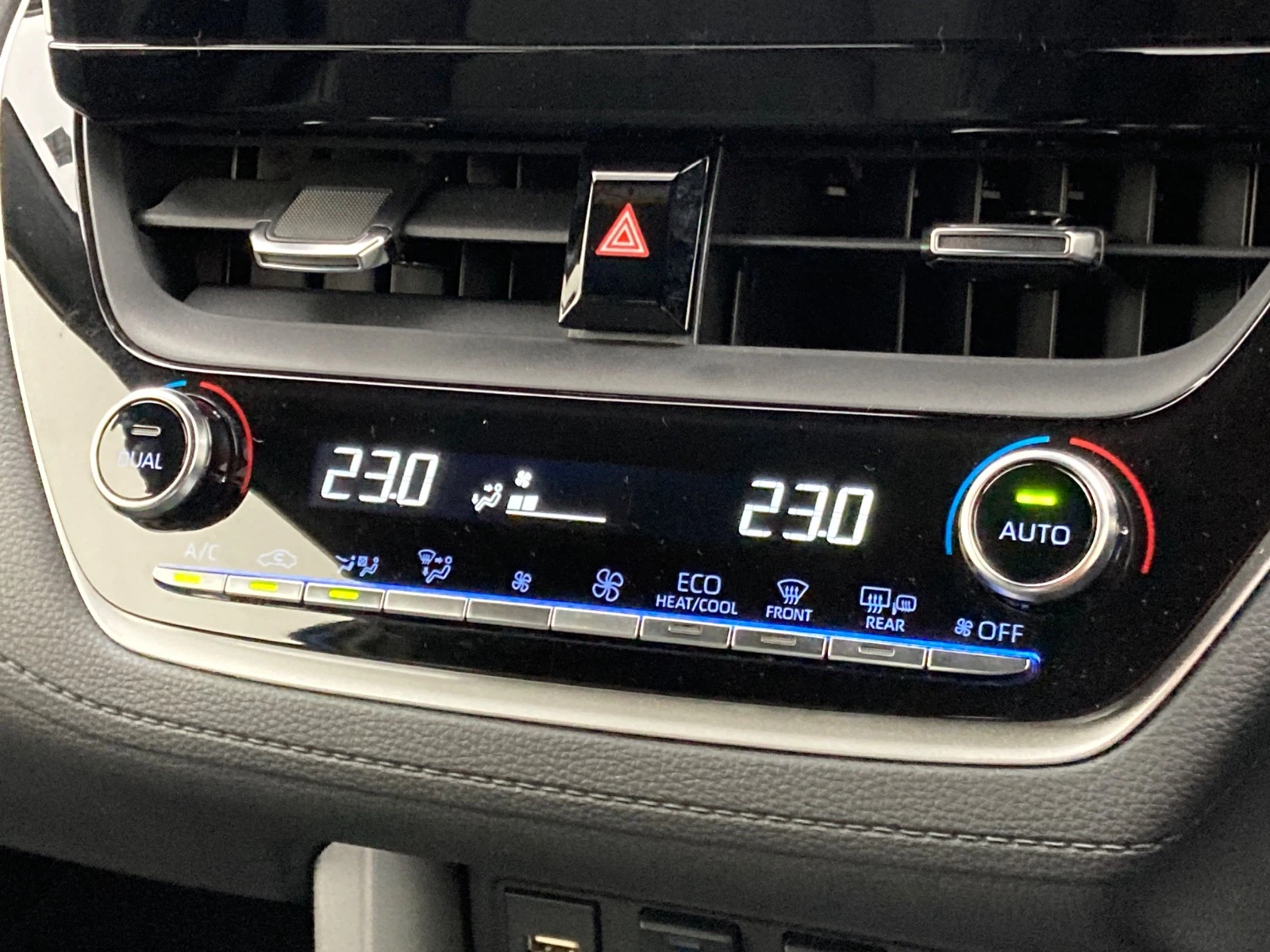 車両の画像