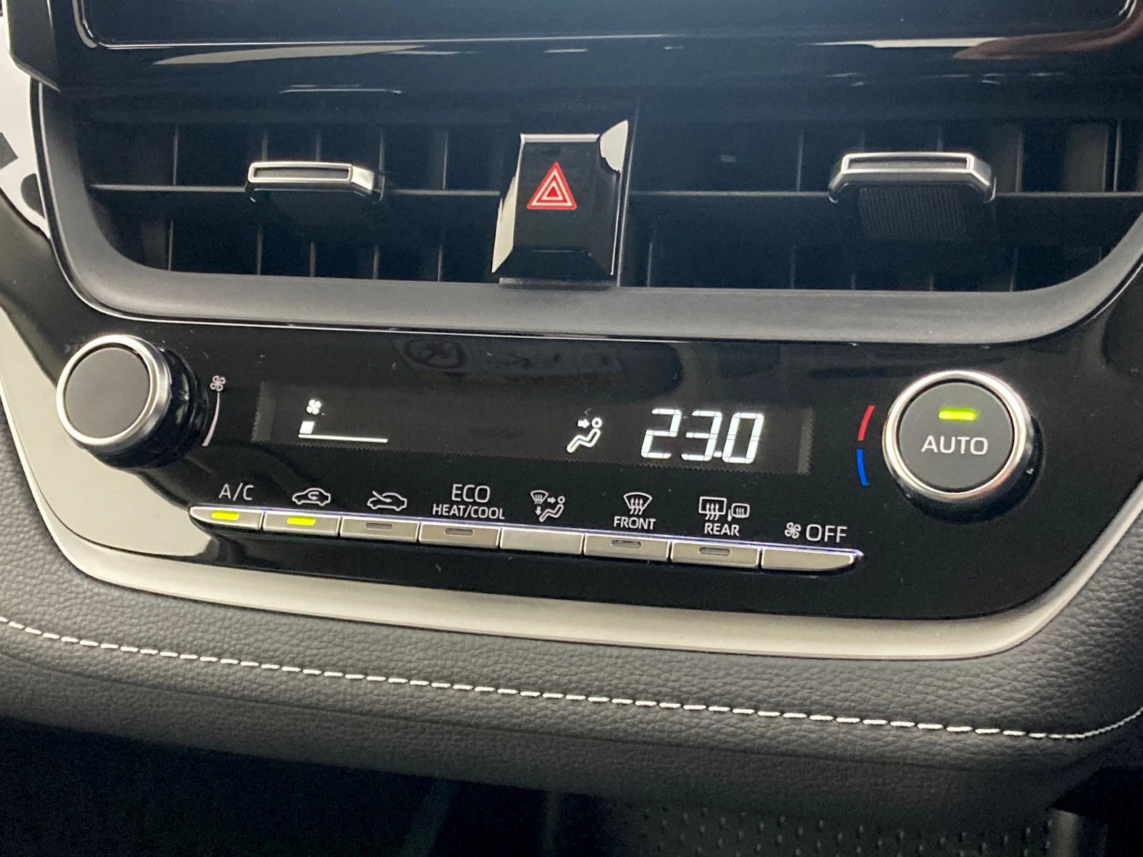 車両の画像