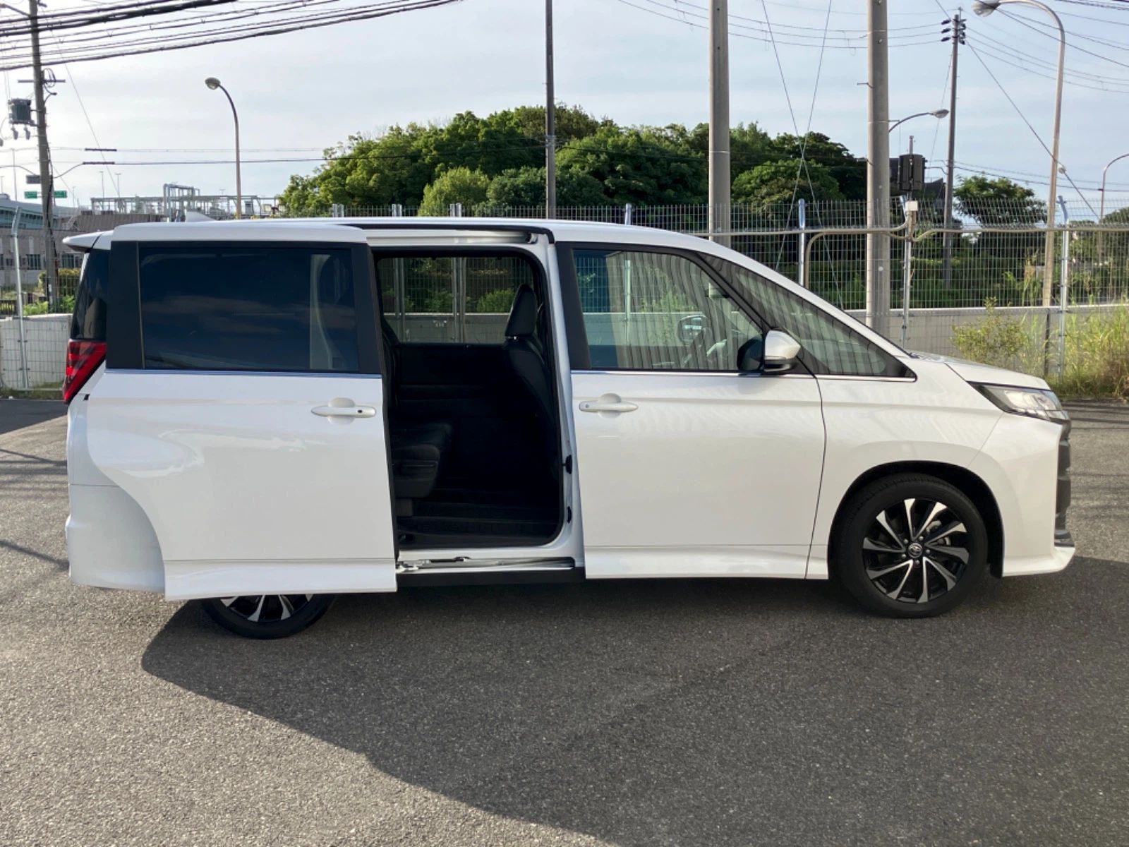 車両の画像