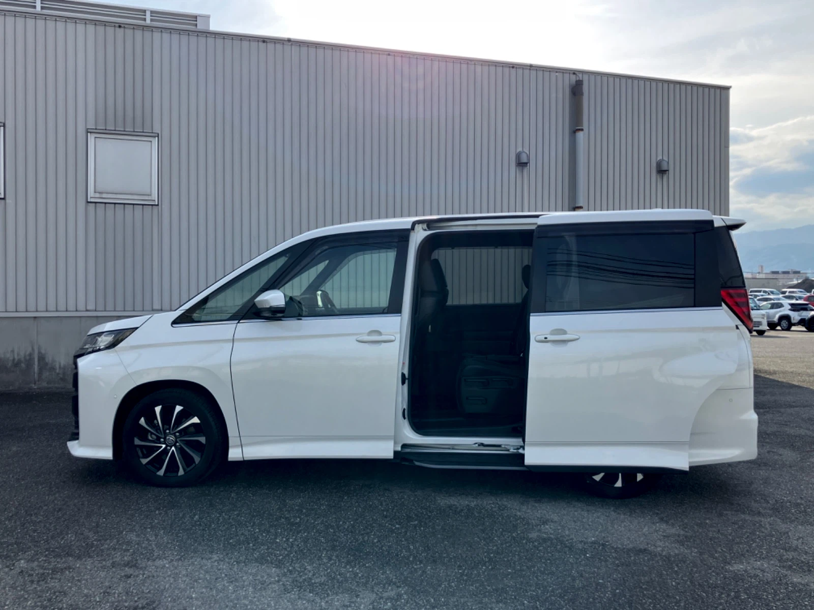 車両の画像