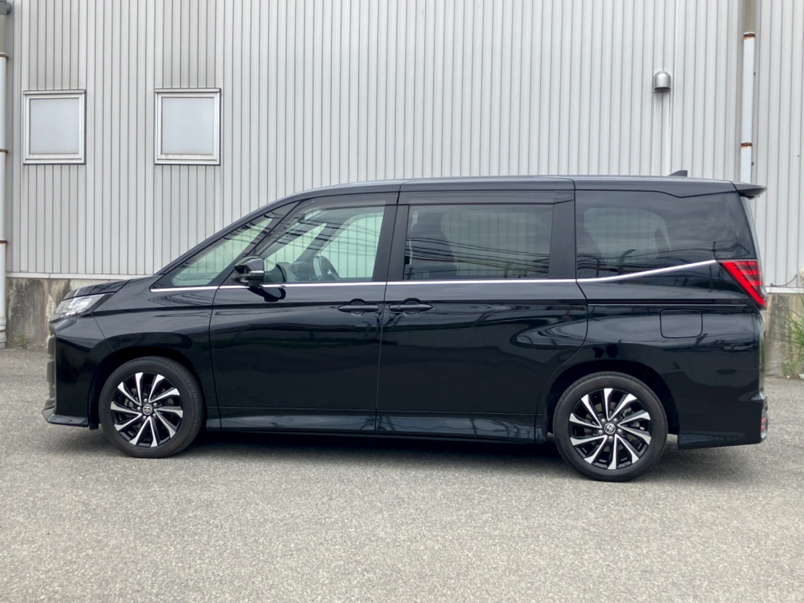車両の画像