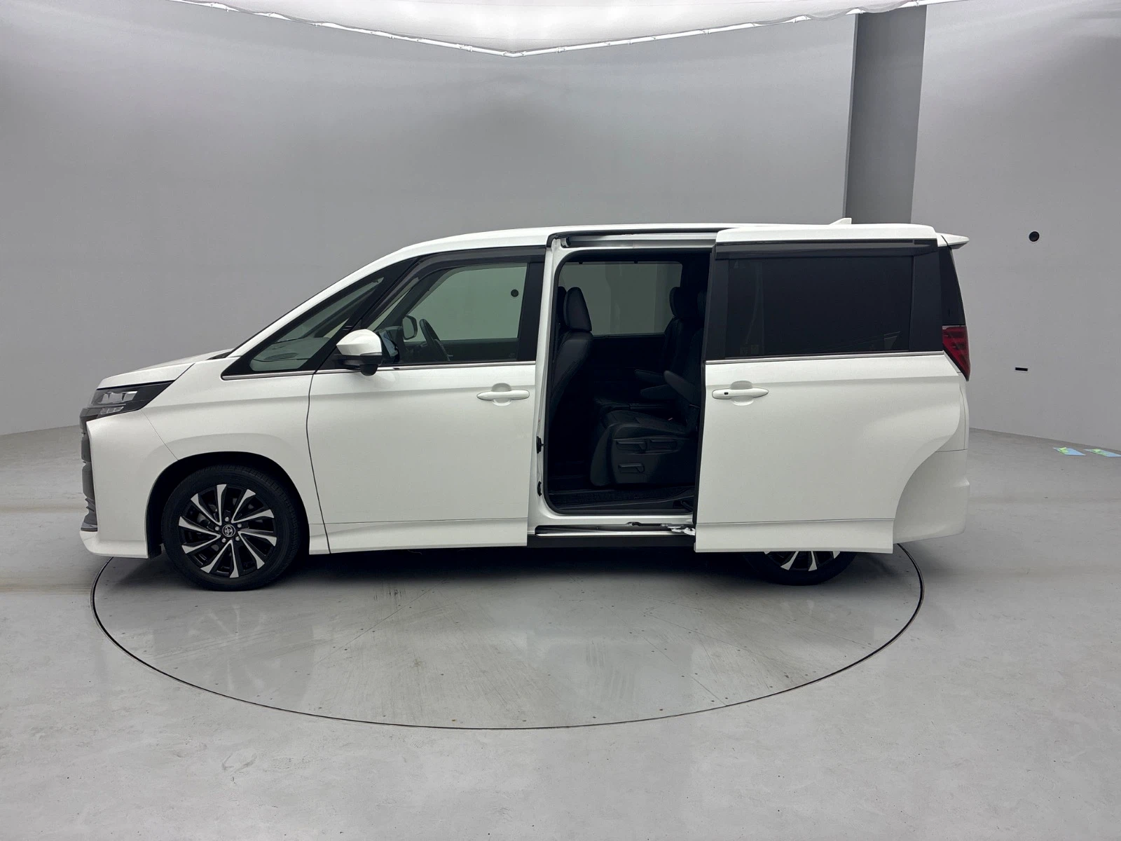 車両の画像