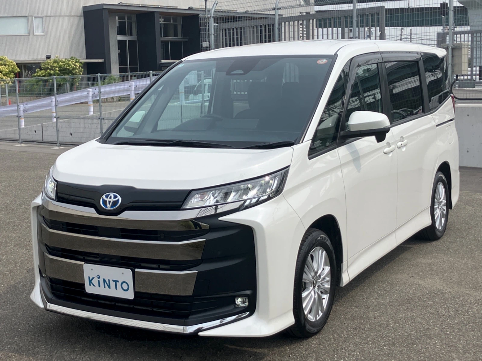 ノア S-G HEV 1.8L 2WD(7人)