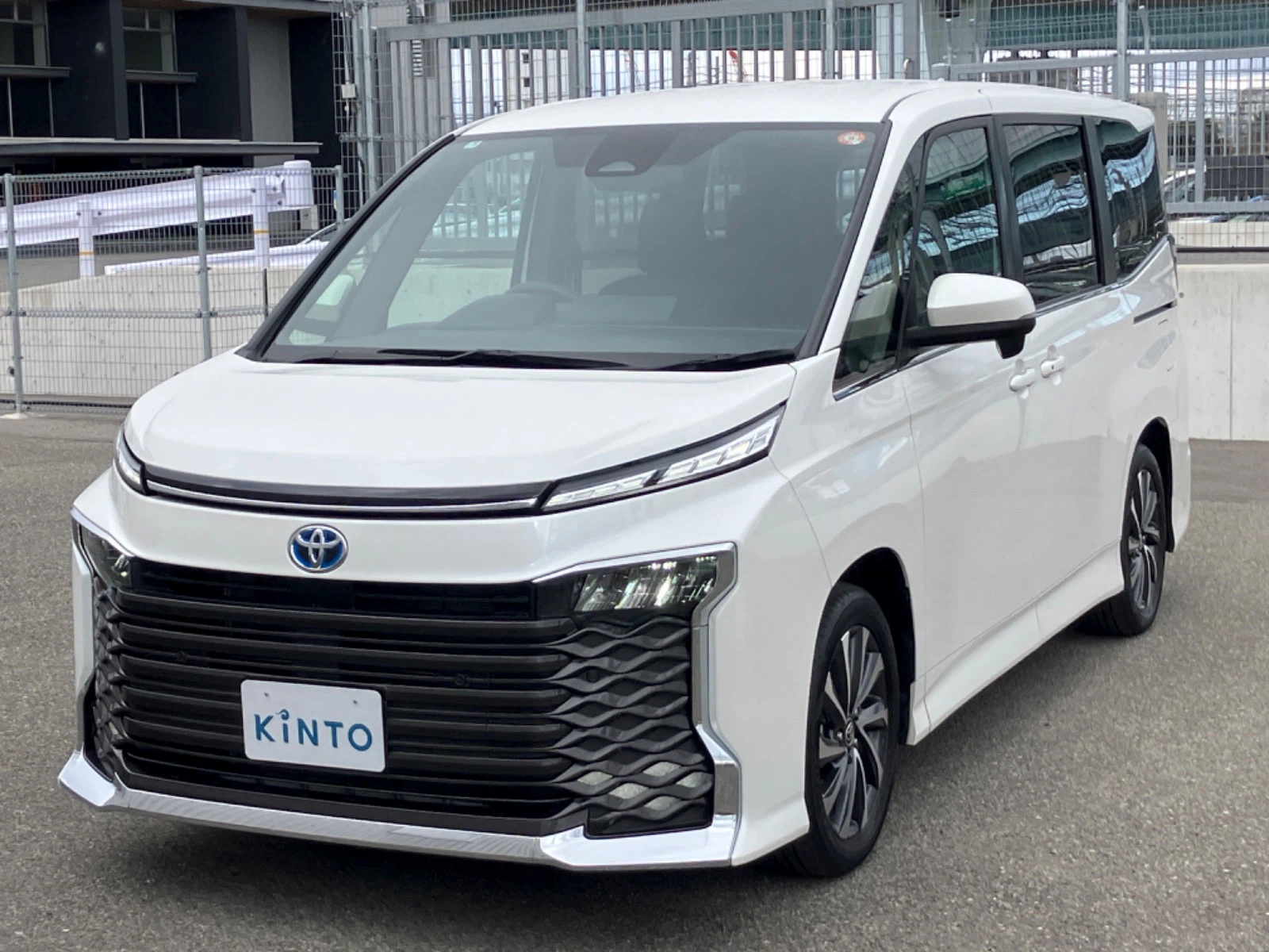 ヴォクシー S-Z HEV 1.8L 2WD(7人乗り) ハイブリッド