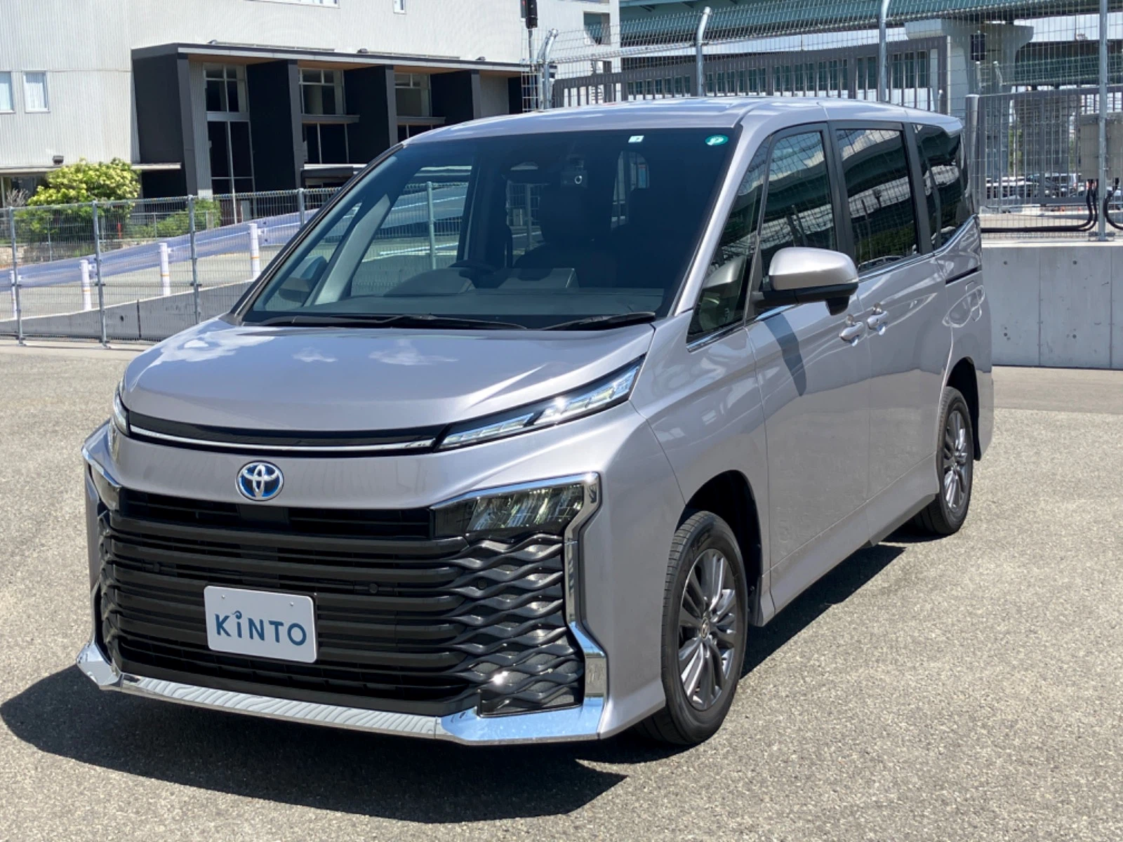 ヴォクシー S-Z HEV 1.8L 4WD(7人)