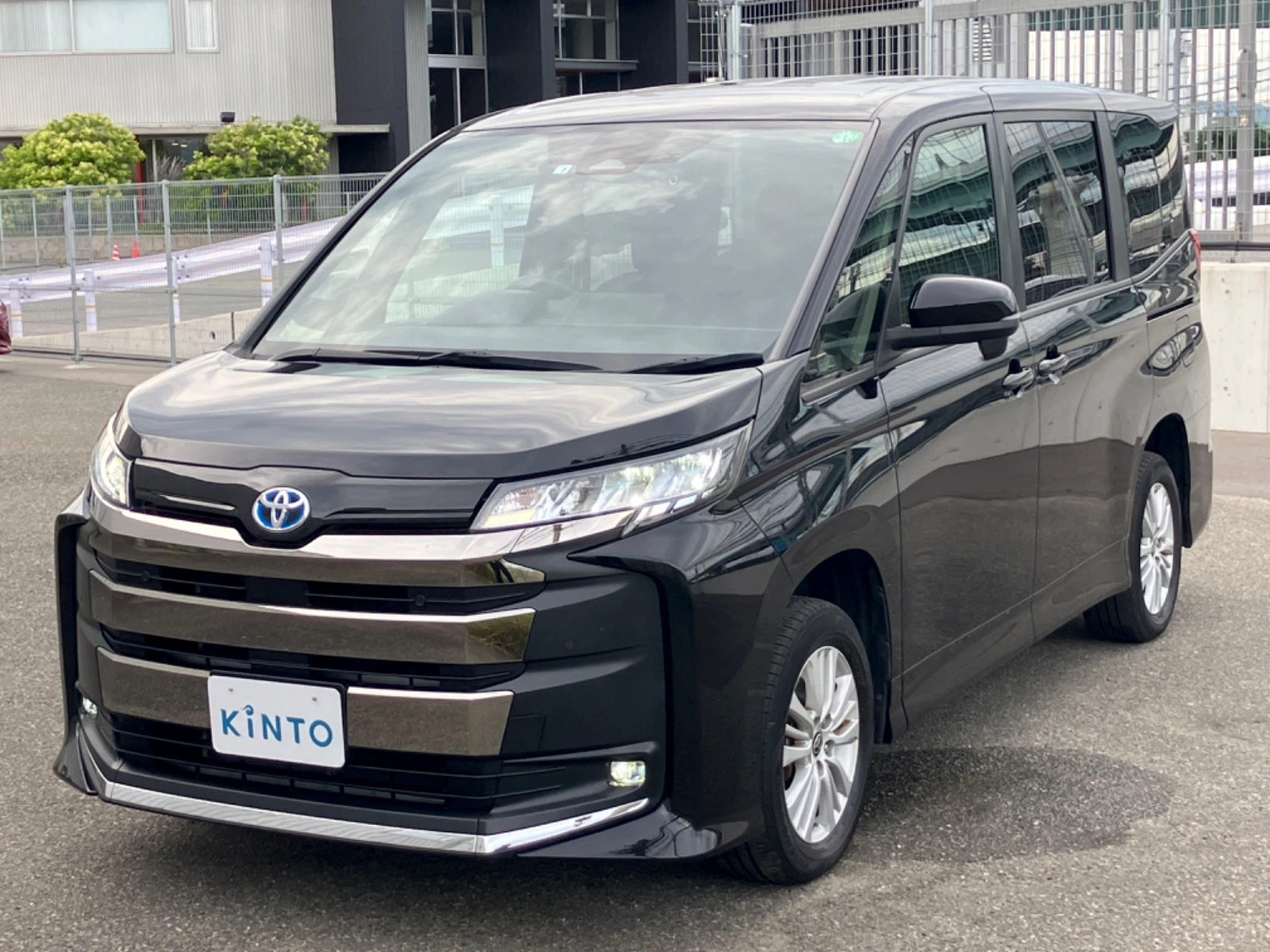 ノア S-G HEV 1.8L 4WD(7人乗り) ハイブリッド