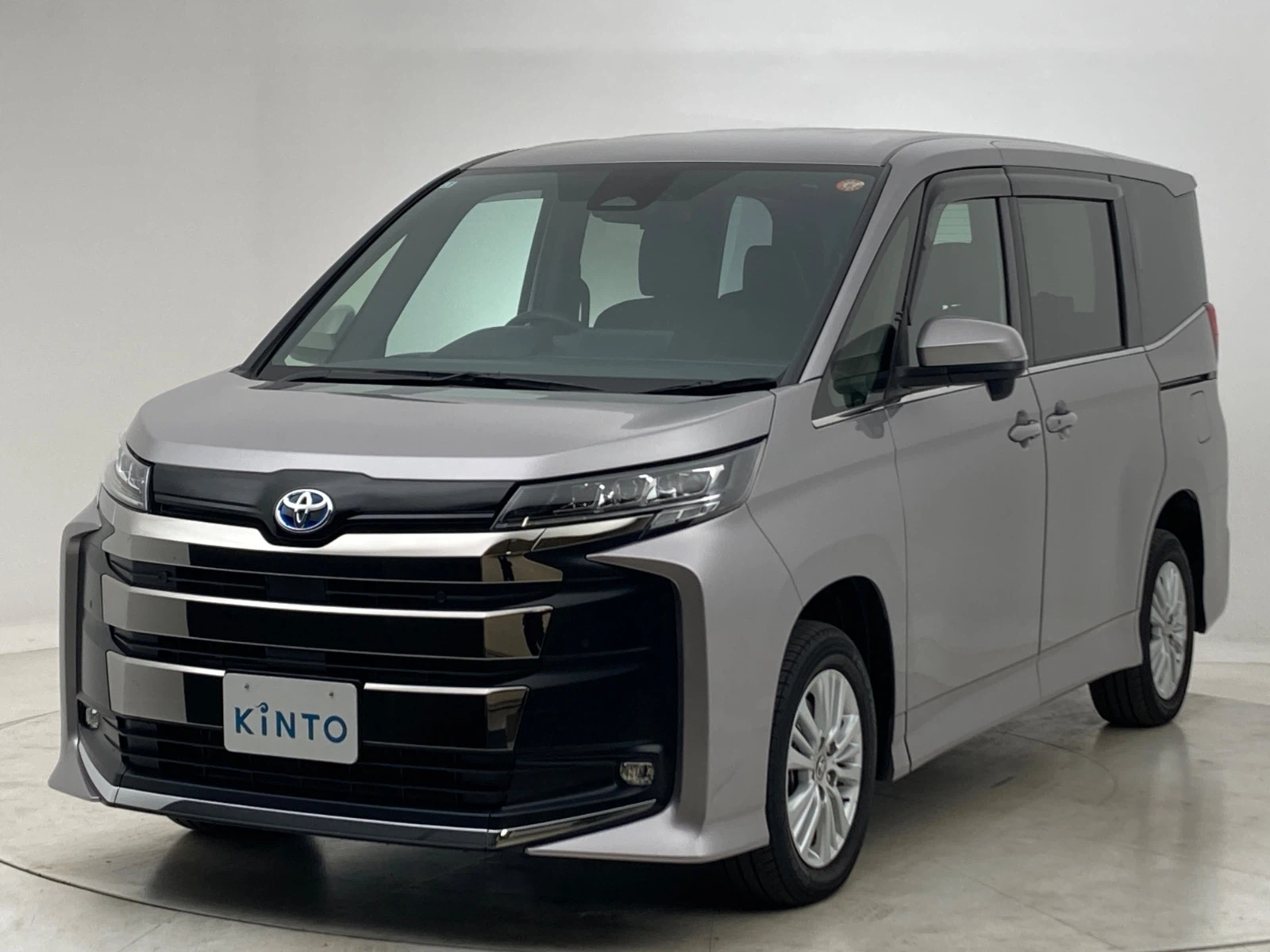 ノア S-Z HEV 1.8L 4WD(7人乗り) ハイブリッド